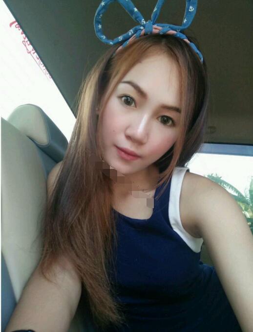 火爆的網路門事件 網上流出的在米國讀商業管理的珍妮交流社區「Hansh」神秘者視頻圖片集 長相甜美 身材比較嬌小但很勻稱豐滿