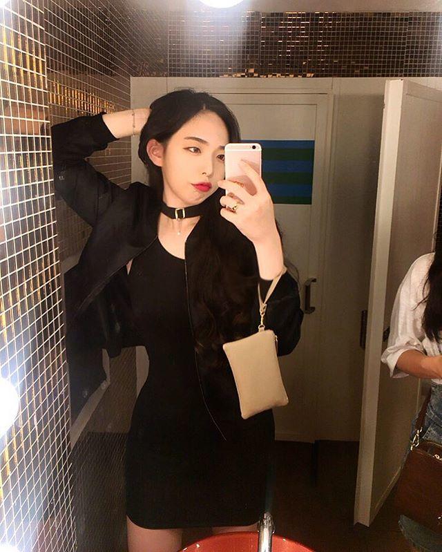 韓國冷豔美女與男友愛愛視頻流出瘋狂內射，極品粉嫩鮑魚大長腿，附生活照50P，超高清1080P [1380MBMP4]