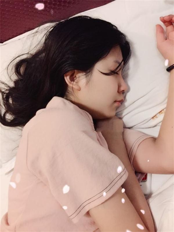 【百度雲洩密】大學剛畢業的好身材妹子和男友酒店玩捆綁啪啪曝光流出