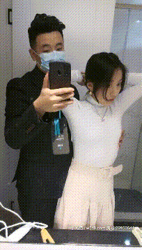 大一學生 形象好氣質佳的小騷貨下海直播，穿上性感肚兜舔雞巴嗦了蛋，各種抽插，最後口爆射了滿滿一嘴營養液