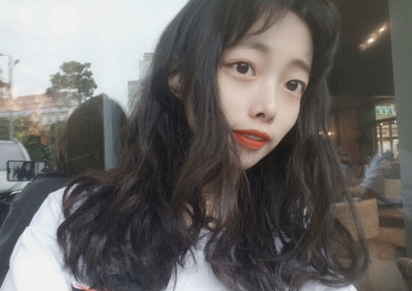 網紅美少女木木首次私拍流出-戶外露出公車口活無套后入完美露臉-