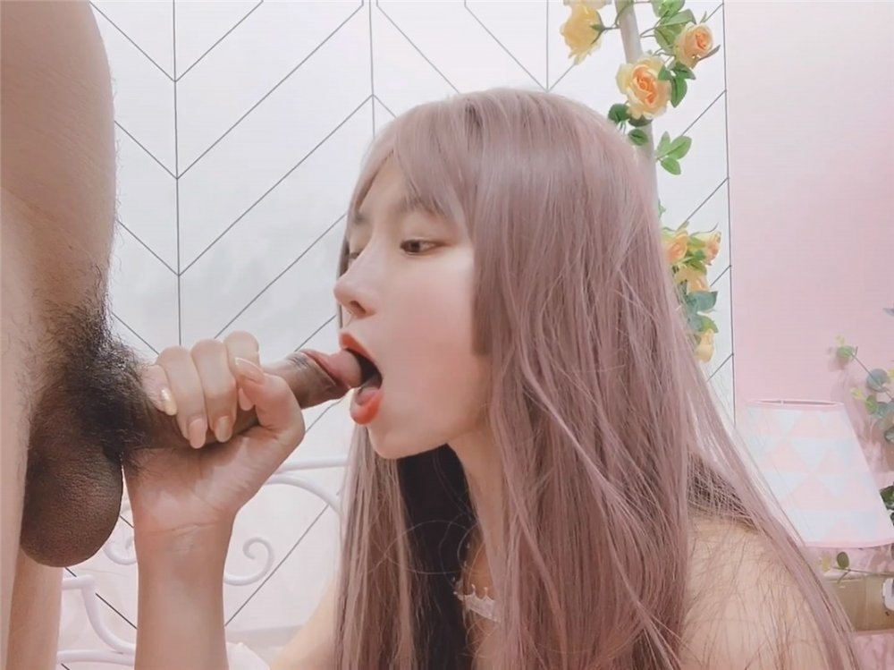 【今日推薦】火爆全網原創達人91女神【不見星空】2021版性愛私拍流出 扛腿無套抽插 跪舔口愛