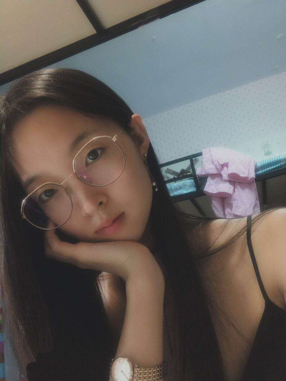 百度雲洩密流出視圖營口李靜與眼鏡學妹與男炮友啪啪女主顏值都很OK，值得收藏