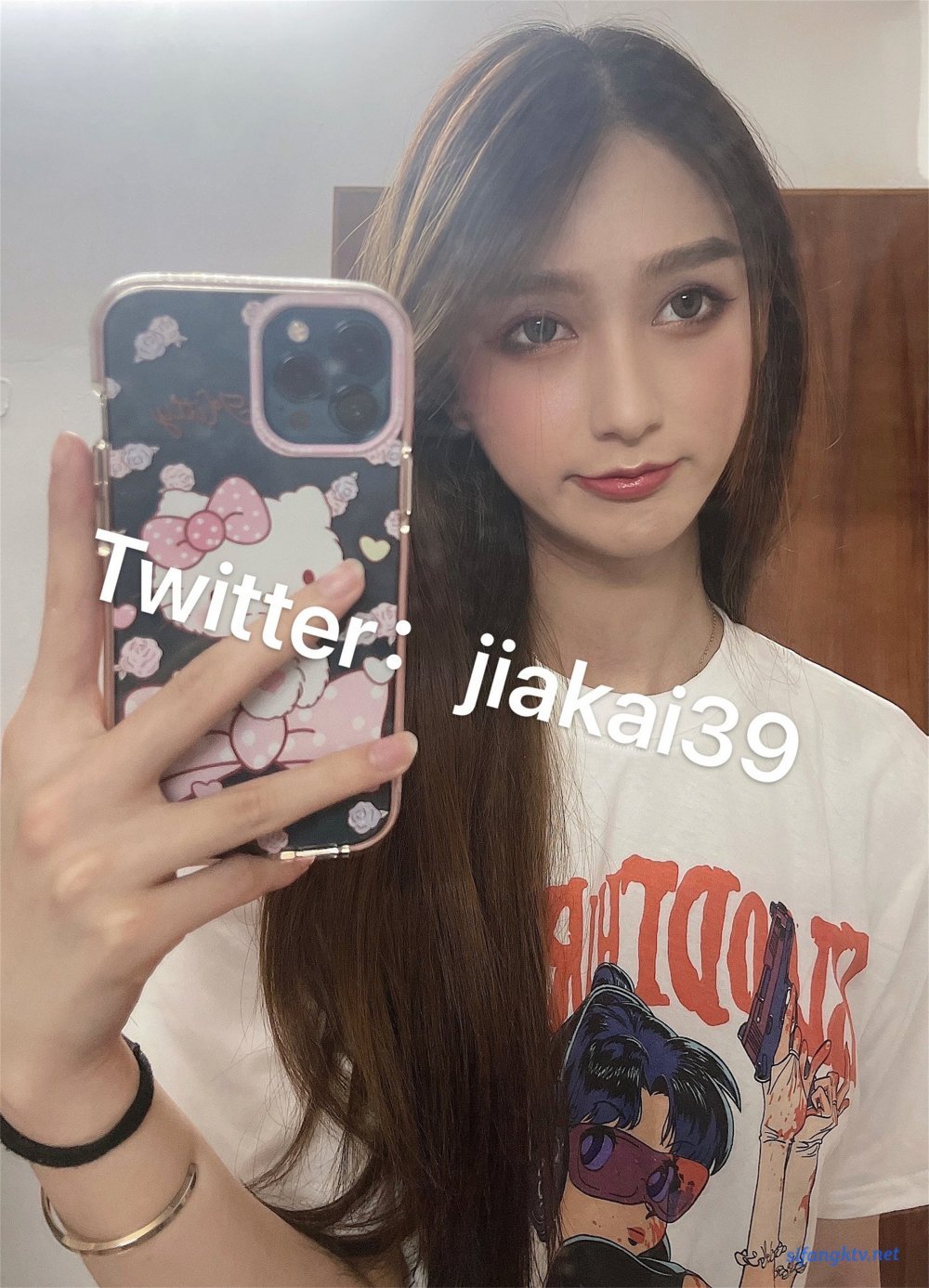 重磅炸彈推特網紅美女極品反差婊佳凱小仙奶口活啪啪大屌視圖流出