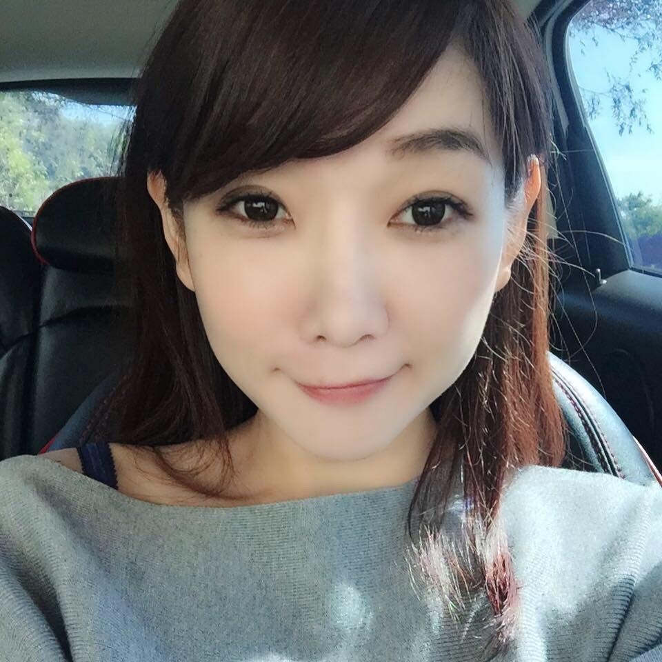 「臺灣自拍」某日系車廠銷售專員正妹與人夫婚外情自拍流出