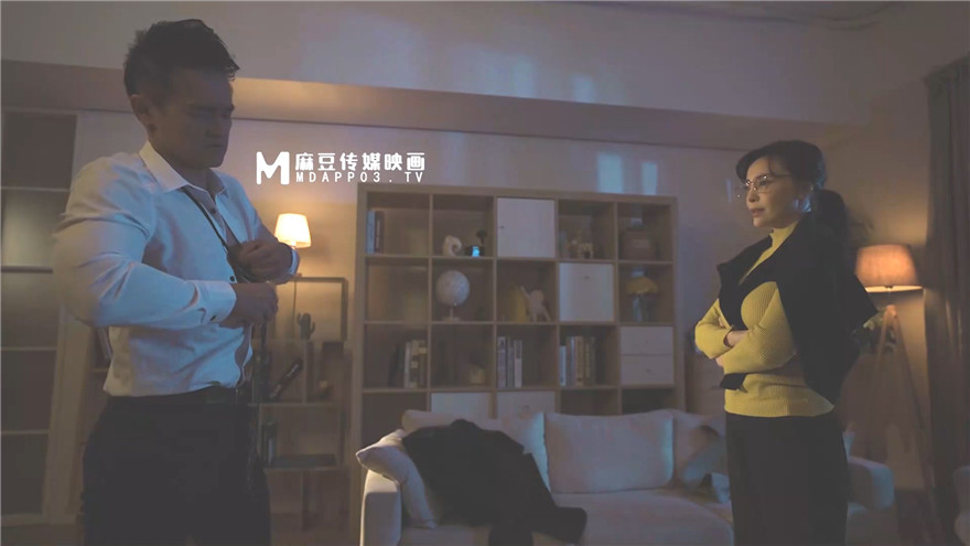 麻豆傳媒 MAN-0003 《不能碰觸的愛情》 鐘宛冰 言嘉佑