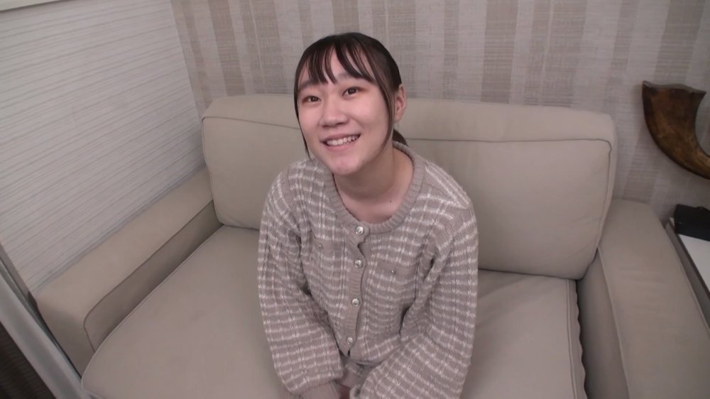 最新流出FC2PPV-3166468 性經驗缺乏的清純大學生，教她用她的乳房取悅男人