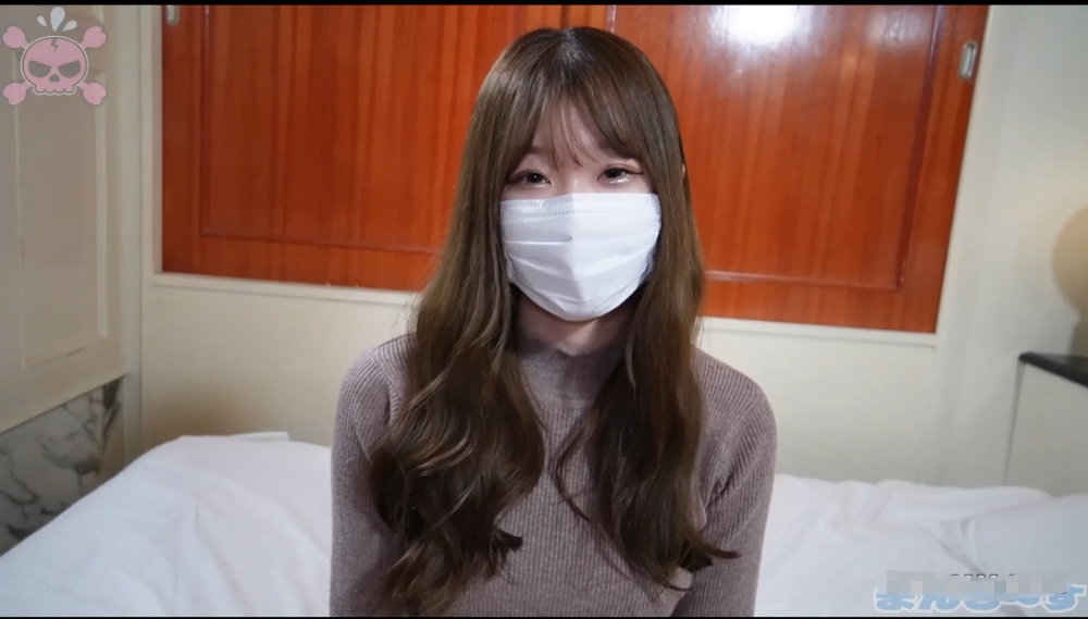 最新流出FC2-PPV-3196261 口罩女神白皙臉龐修長美腿，大肉棒教訓