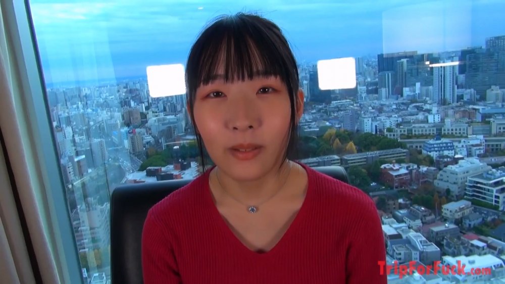 最新流出FC2PPV-3194122 十八歲輟學的單親媽媽和我說“我想讓你不停地插我”