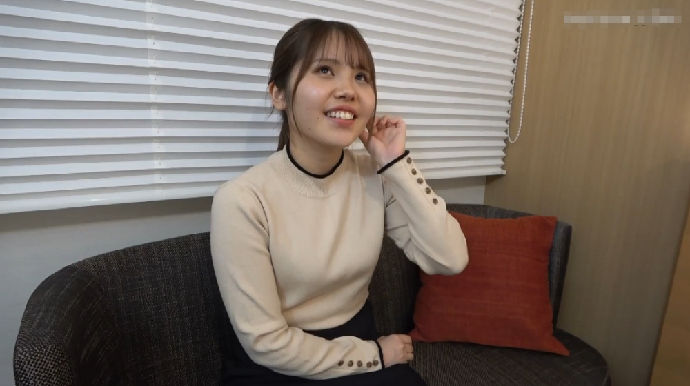 最新流出FC2-PPV-3170289 迷人的微笑和少女般的行為會讓任何男人愛上她