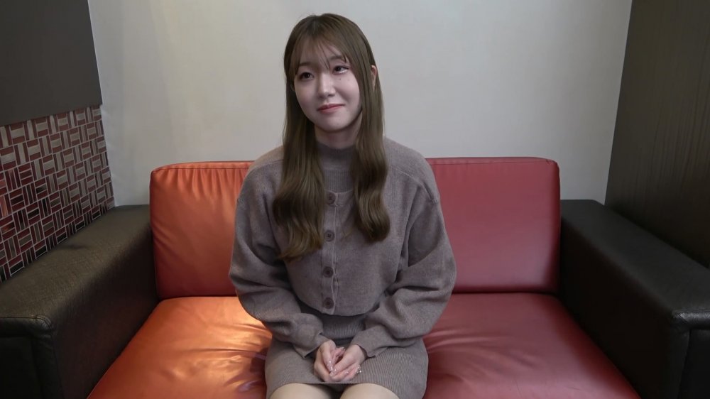 最新流出FC2PPV-3205948 懲罰嘲弄男人苗條美女，讓她們穿上情趣裝等著被操