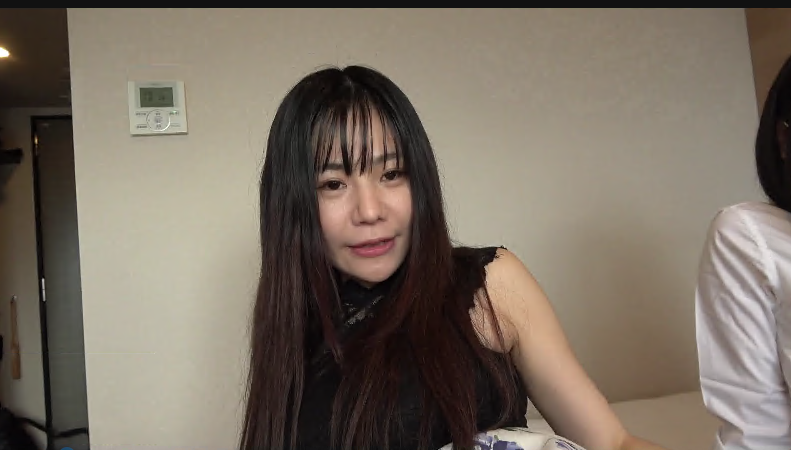 最新流出FC2PPV-2158352和清純美女3P， 胯下征服的感覺真好