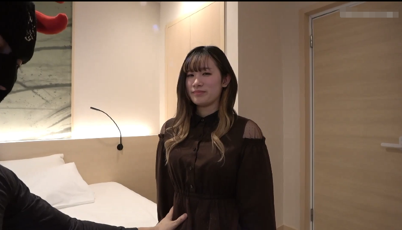 最新流出FC2-PPV-3080742 平時端莊淑女，床上風騷小母狗，內射多次擔心懷孕