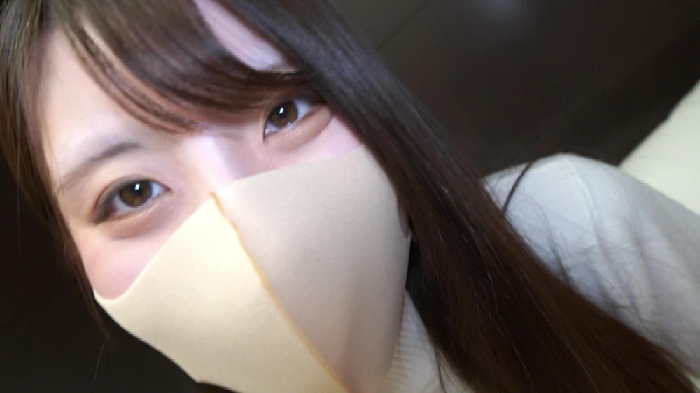 最新流出FC2PPV-3244684 十八歲可愛學生妹，被大叔上了一次性愛課程，從陰道到高潮