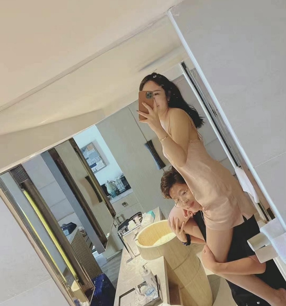 海角社區流出大瓜 溫州葉叢（頂級PUA女）， 逼男的退婚 吃兩頭糧被曝光