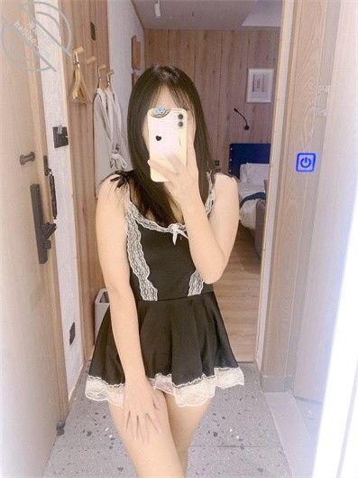 【最新❤️極品約炮】海角大神『強姦少婦鄰居』熱銷新作 美女少婦鄰居無線跳蛋逛商場 化身AV性感女僕與我瘋狂做愛 怒操顏射