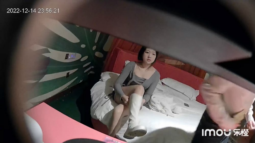 2022-12流出樂橙酒店精品❤️偷拍性感大奶尤物美女簡直就是為男人操而生的