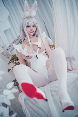 [Cosplay] Rinka Okita 沖田凜花 – Le Malin