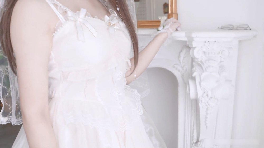 ✅ 唯美純潔婚紗✅天花板級白虎女神〖米胡桃〗花嫁婚紗真的美哭了！ 口交中出，看著精液從純潔女神小嫩逼流出[MP4/775MB]