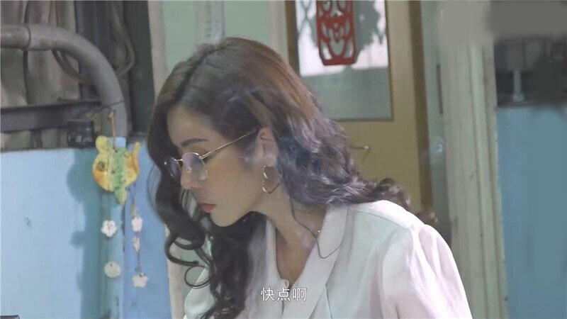 麻豆傳媒 MD-0291《 輪奸爆操老闆妻女》母女騷B是勞工福利