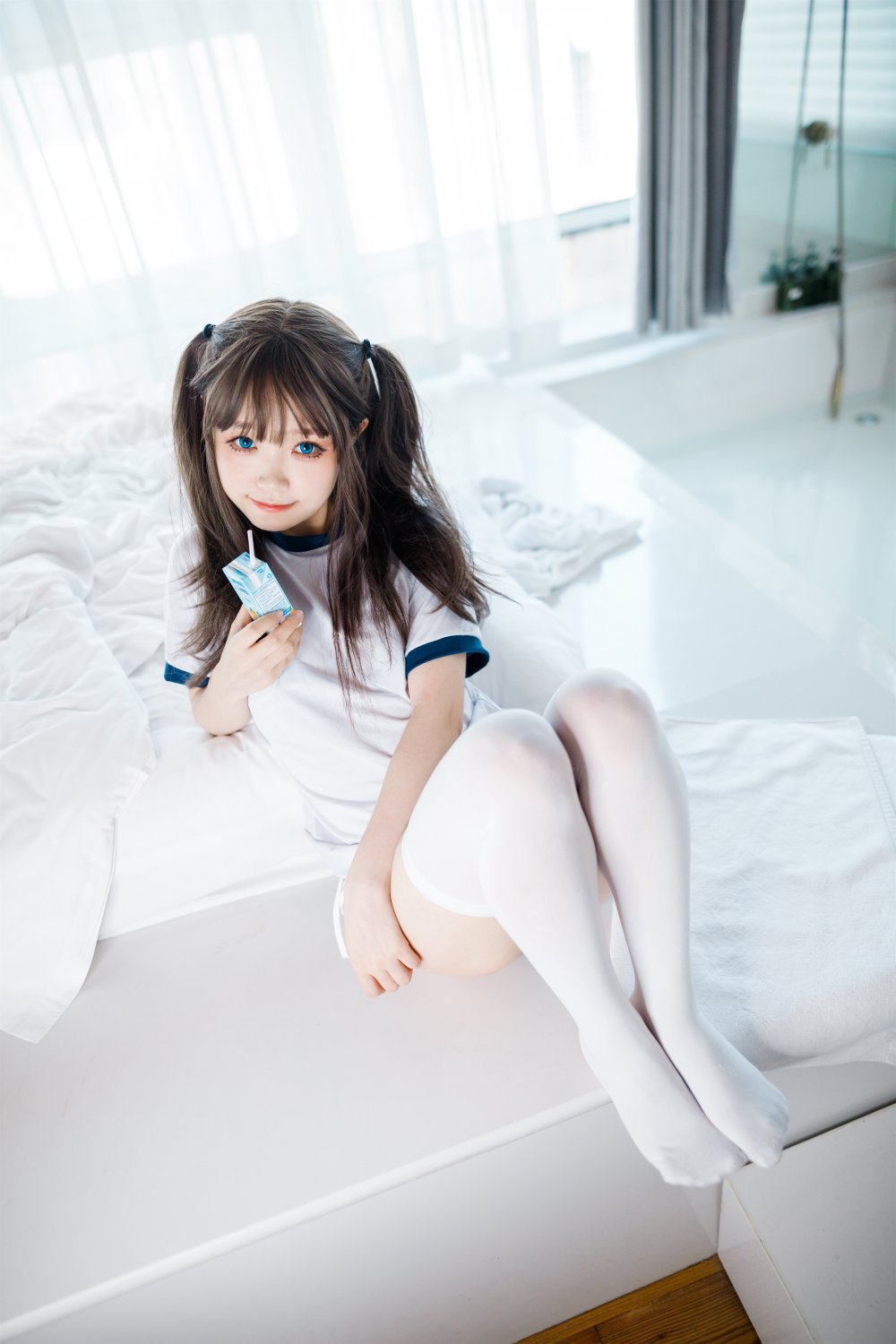 神沢永莉 -&nbsp; 半雙馬尾體操服大腿襪 [42P]