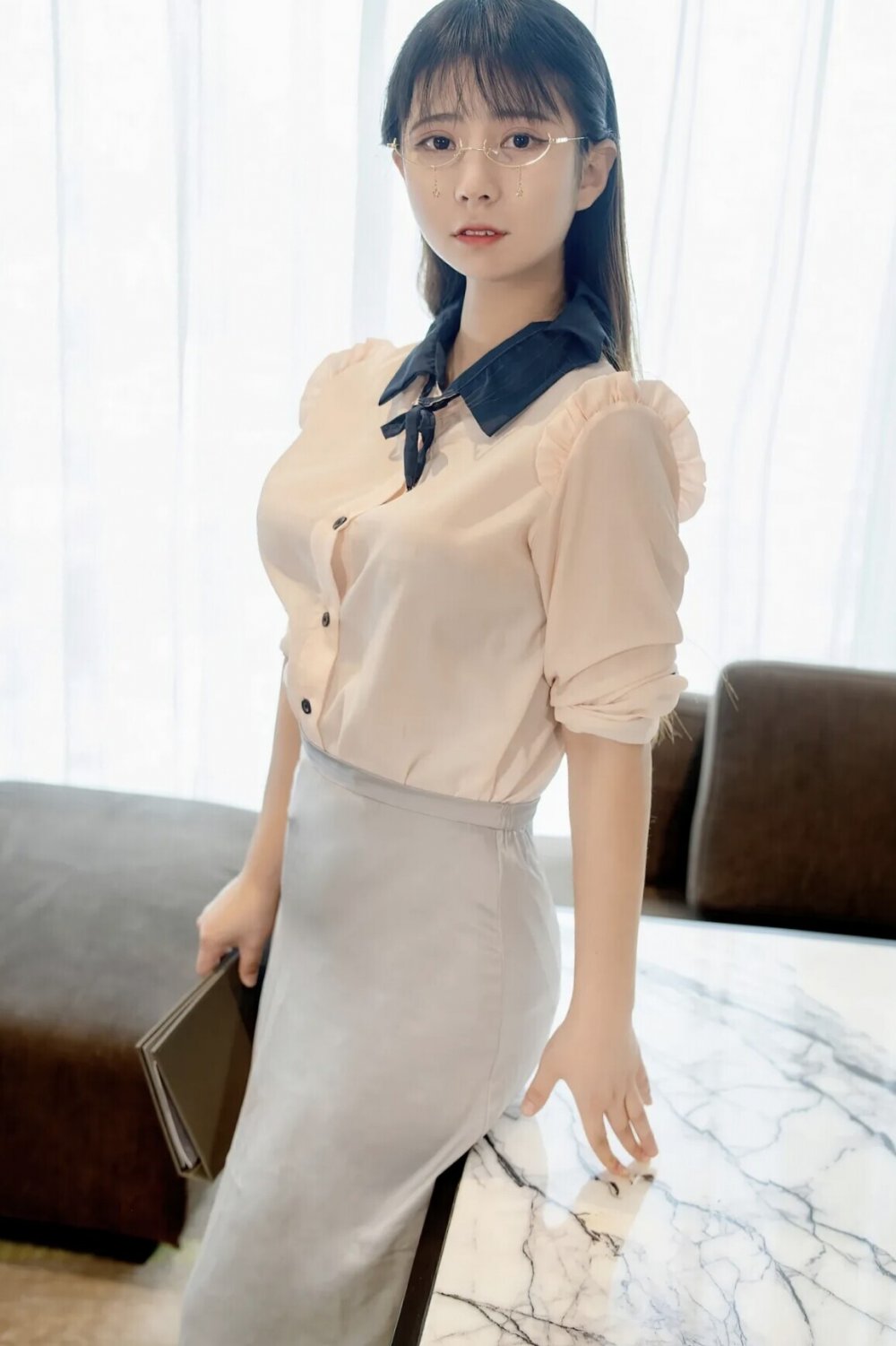 制服眼睛妹，愛了嗎[20P]