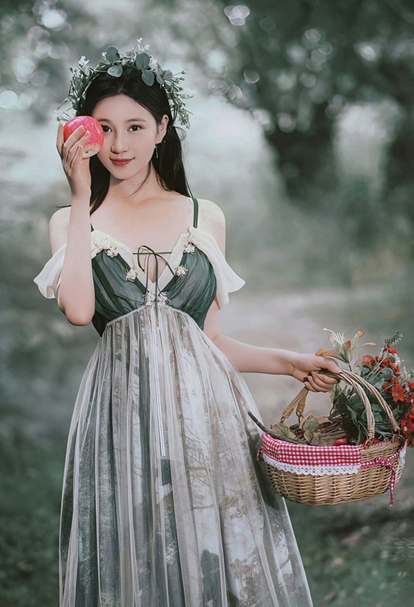 他只愛我少女的乳房陰唇和軀體 我卻妄想讓他愛我的心靈和真心[38P]