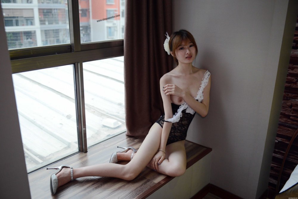 妹子又白又嫩還又乖[58P]