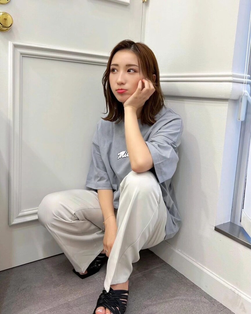 這姑娘撅嘴如此俏皮[23P]