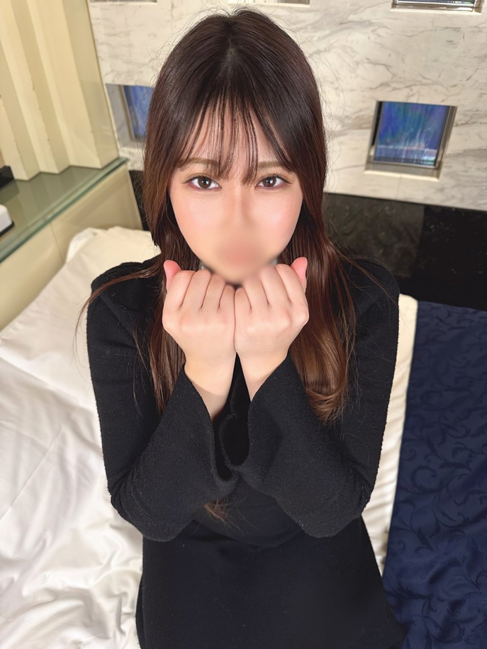 [新] FC2-PPV-4342949 美女的蜜穴被操的淫水呲呲，密臀顫動