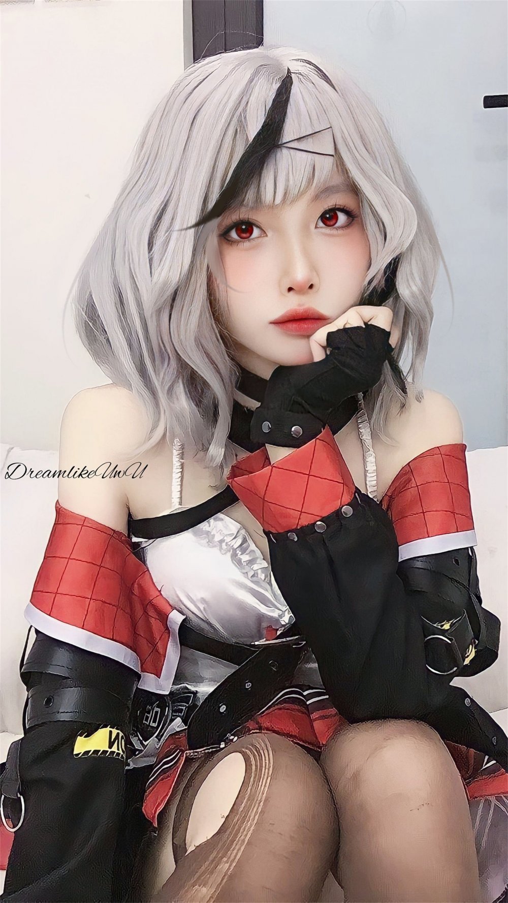 Hololive[32P]
