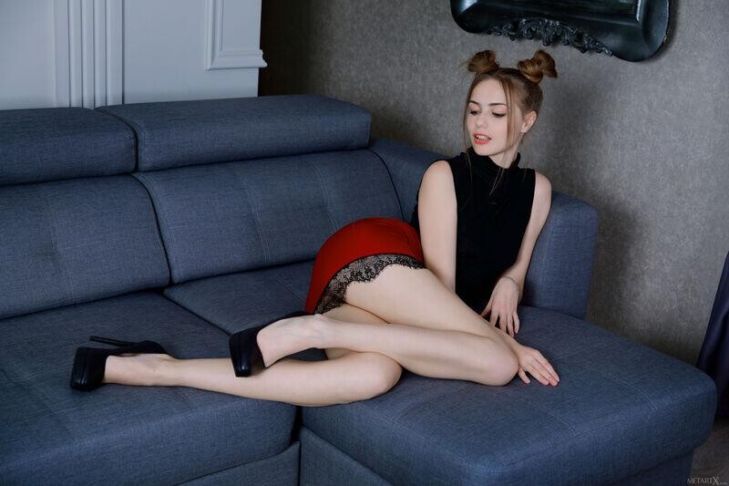 Elle Tan - Cute Pigtails[26P]