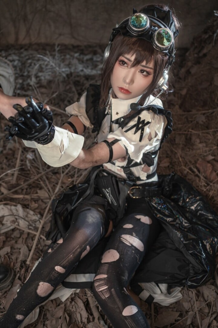 戰鬥女僕[28P]