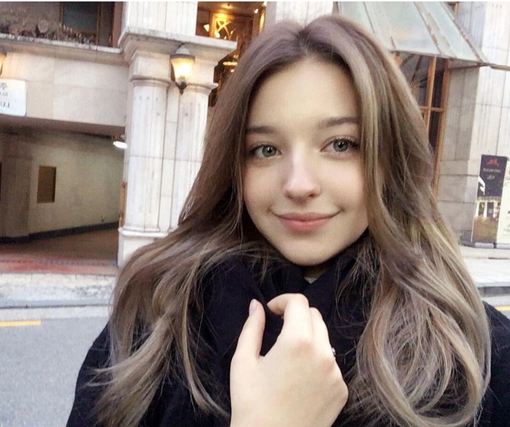 【大神貓先生】8.5最新上架啪啪超美九頭身白人嫩模