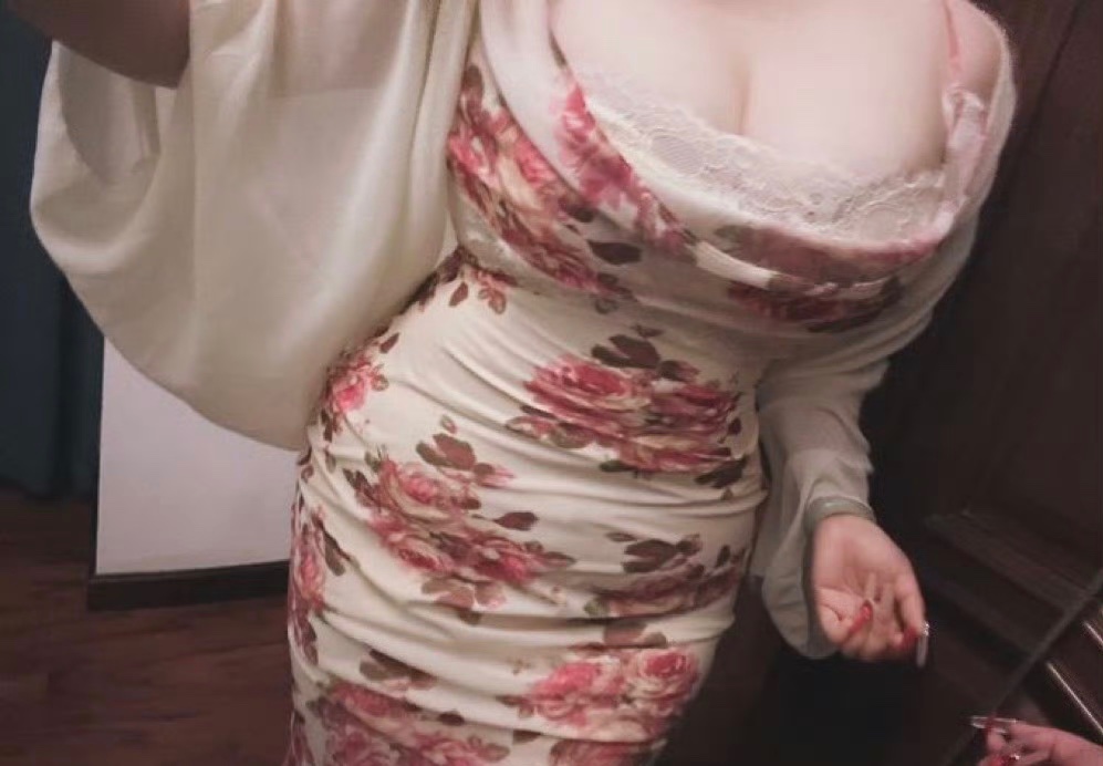 誘人美女姐姐[28P]