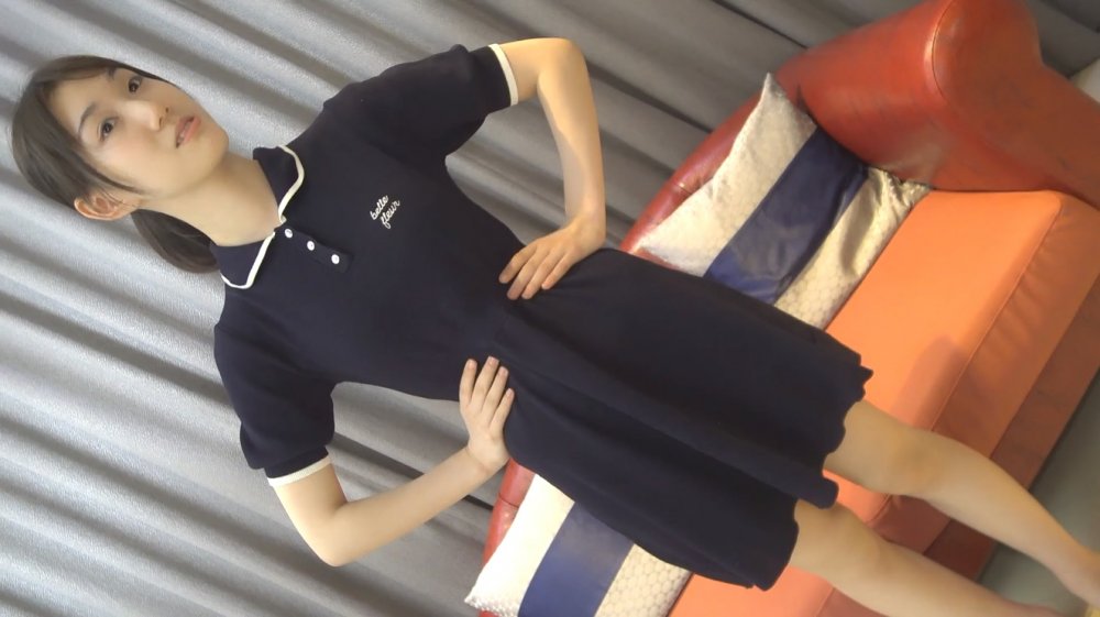 最新流出FC2-PPV無修正系列 清純活潑19歲學生妹課餘時間援交 白膚翹臀多水 中出內射