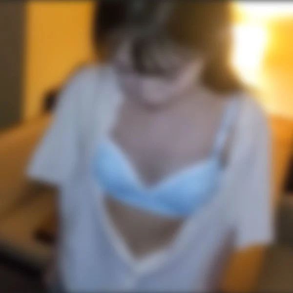 FC2-PPV-4598351 S級美人人妻を擔保に旦那に金 【高清無碼】