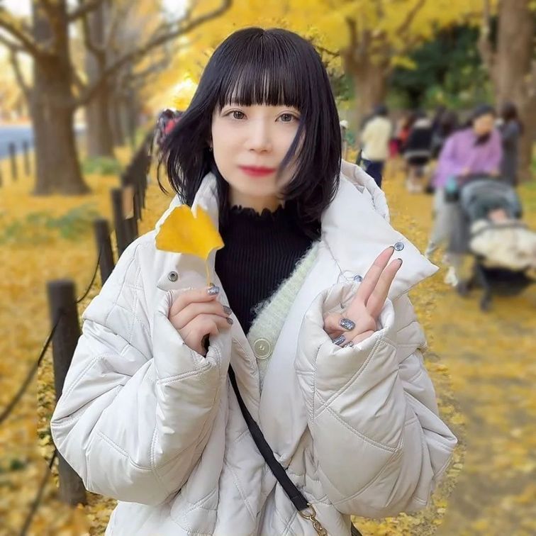 FC2-PPV-4603370 経験人數極淺♡生活に困窮する 【高清無碼】