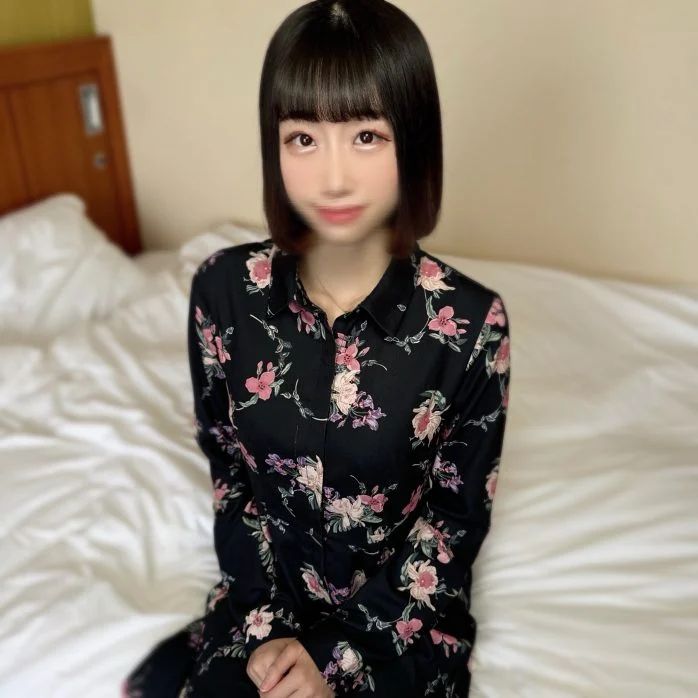 FC2-PPV-4605286 神乳の授にゅう手コキで大興奮 【高清無碼】