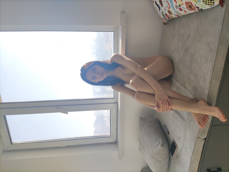 漂亮的裸女美人 [50P]