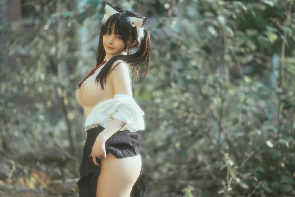 誘惑學生裝美女 [30P]