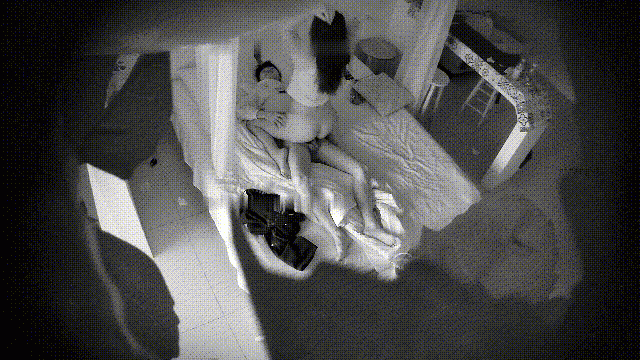 高清無浮水印-新流出酒店偷拍學生情侶翹臀妹子和男友上學前的激情奮戰連續幹了兩炮