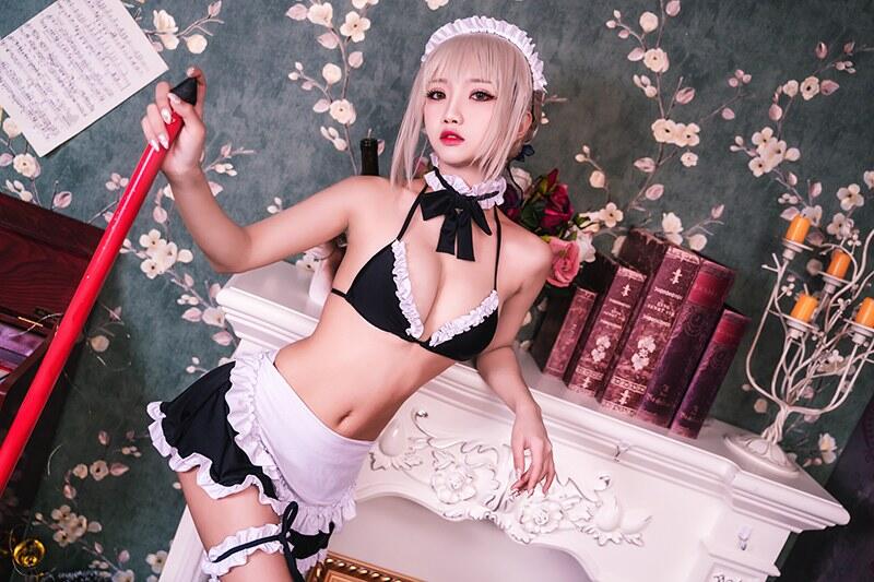 性感女僕鬼畜瑤半身赤裸為您服務[21P]