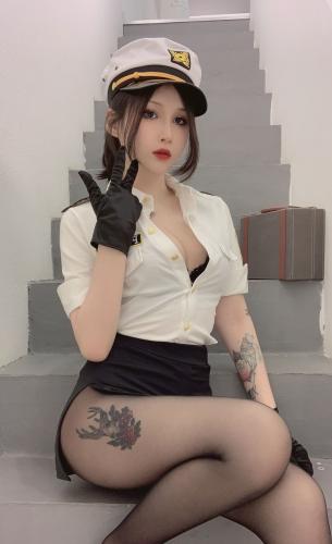 [Cosplay] Vams 子 – Policewoman 女警