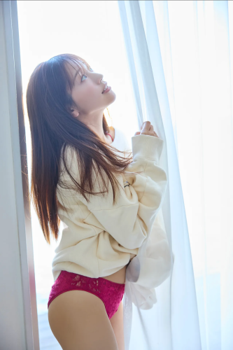 [Photobook] LinQ髙木悠未「FRIDAY初撮り下ろし」先行公開