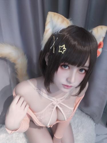 [Cosplay] Yixiao 一笑芳香沁 – Big orange is important 大橘为重