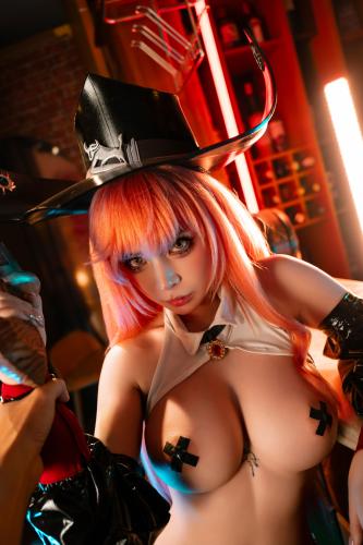 [Cosplay] Umeko J – Volume NIKKE