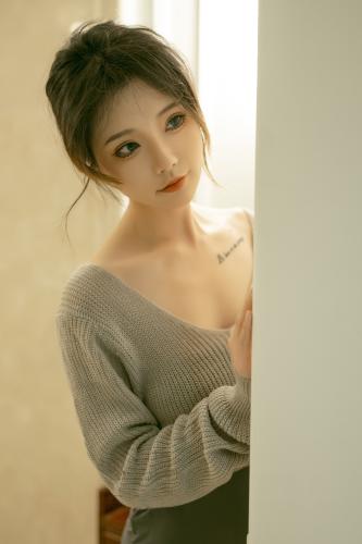 [Cosplay] 桃良阿宅 – 晚餐后