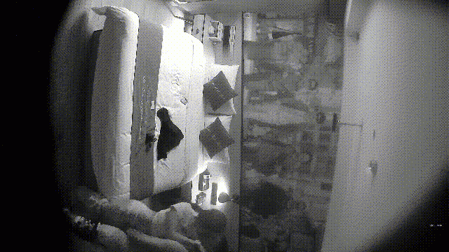 高清精品-新流出酒店偷拍唐人街探案主題房偷拍饑渴學生騷妹穿上黑絲被男友舔穴操逼