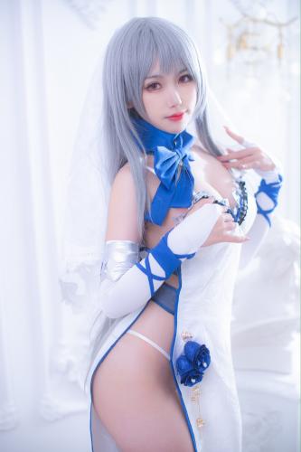 [Cosplay] Yibeibuchi 一北亦北 – Louis IX Dress 路易九世礼服